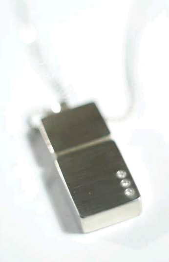 Дизайнерские USB-флэшки в виде украшений (15 фото)