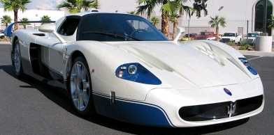 «Реактивный истребитель» Maserati MC12 выставлен на торги